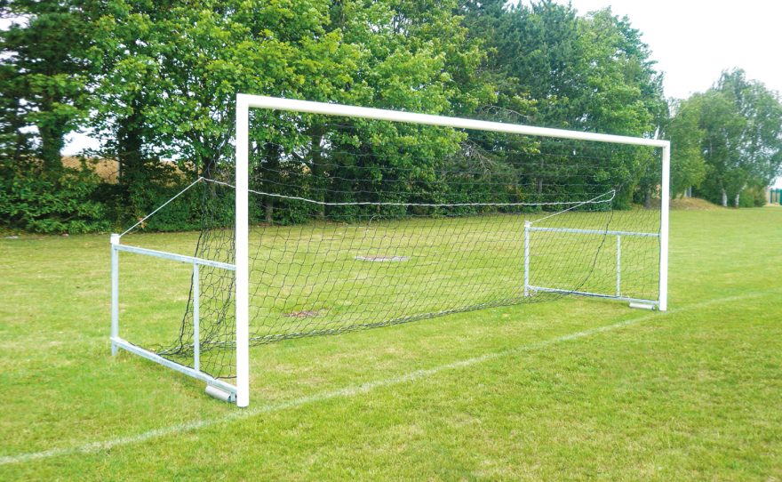 Cage de football à 7 repliable modèle Anfield de Metalu Plast