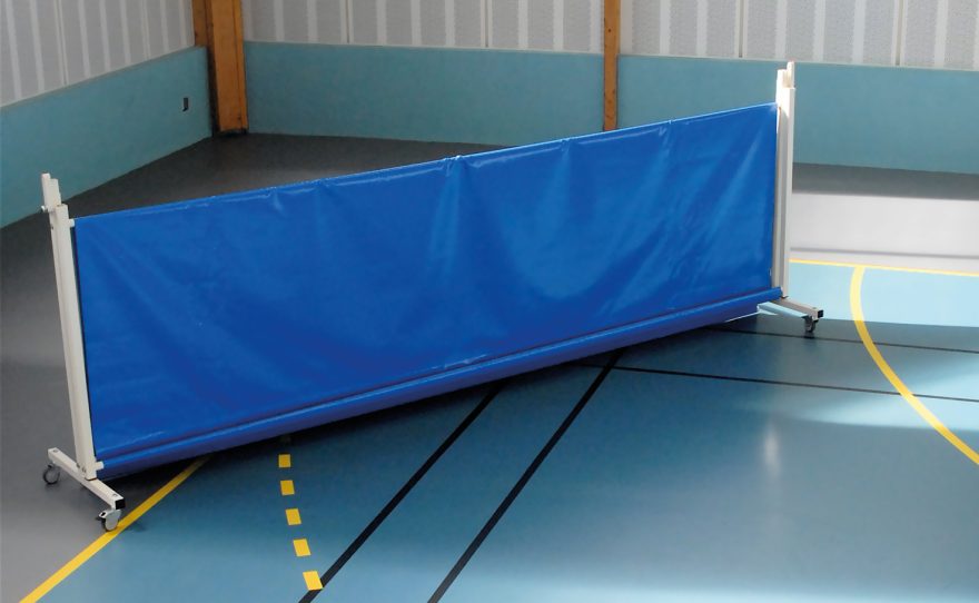 Cloison mobile Cloison mobile repliée bâche Metalu Plast