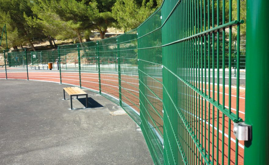 Metalu Plast panel in welded mesh with dB-Stop noise protection system