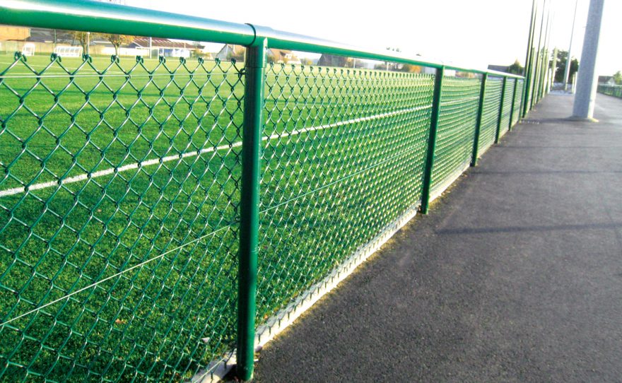 Football field grid in single twist Metalu