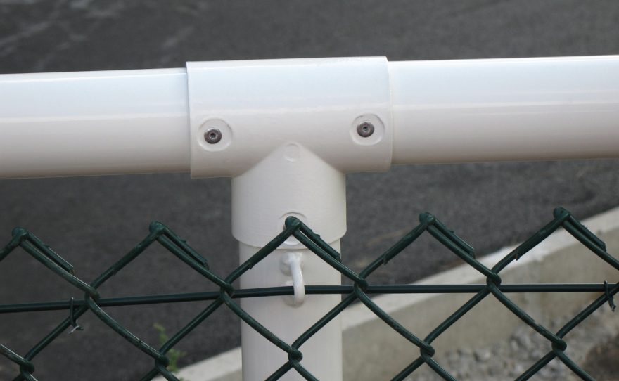 Zoom single twist mesh handrail with welded half link Metalu Plast