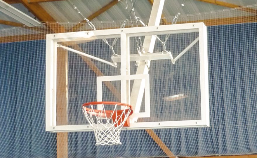 panneau basket charpente competition Roof mounted basketball goal for competition in tempered glass Metalu Plast sports equipment