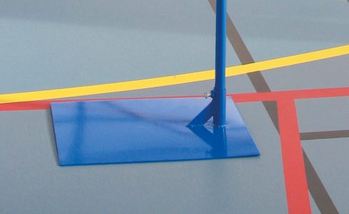Poteau de badminton économique à lester sur une embase Metalu Plast