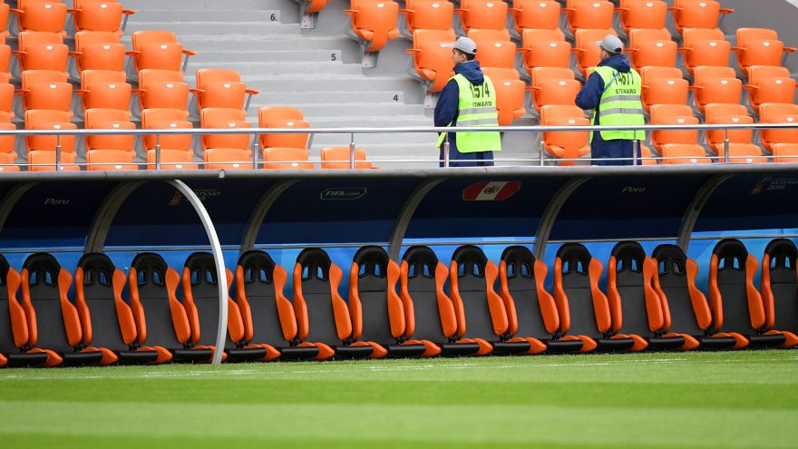 abri de touche pour la coupe du monde de football 2018 siège baquet VIP Metalu Plast