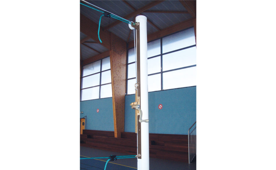 poteaux-de-volley-ball-aluminium-renforce-reglette-treuil-cremaillere