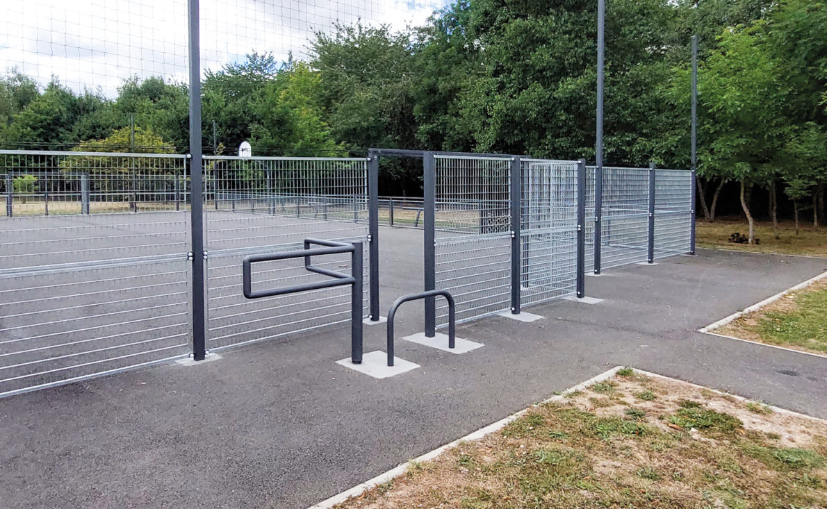 Street soccer Terrain de soccer en accès libre Metalu Plast