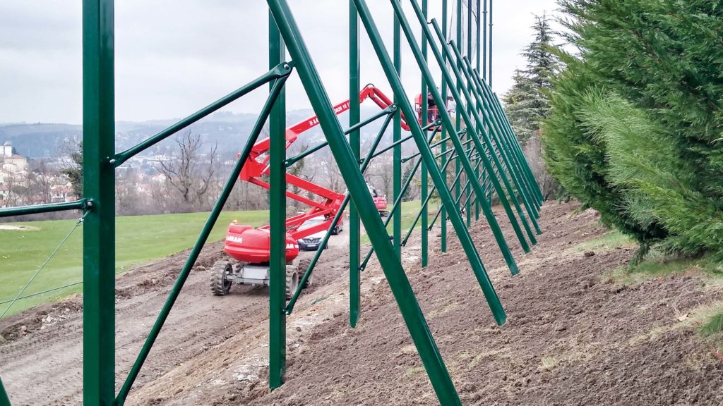 Golf ball stop with net (Saint-Etienne)